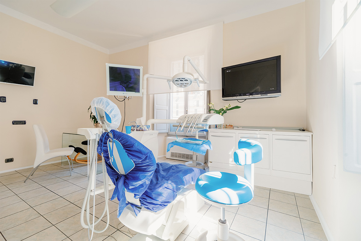 studio-dentistico-ancona-akhyari-urgenze odontoiatriche studio 149