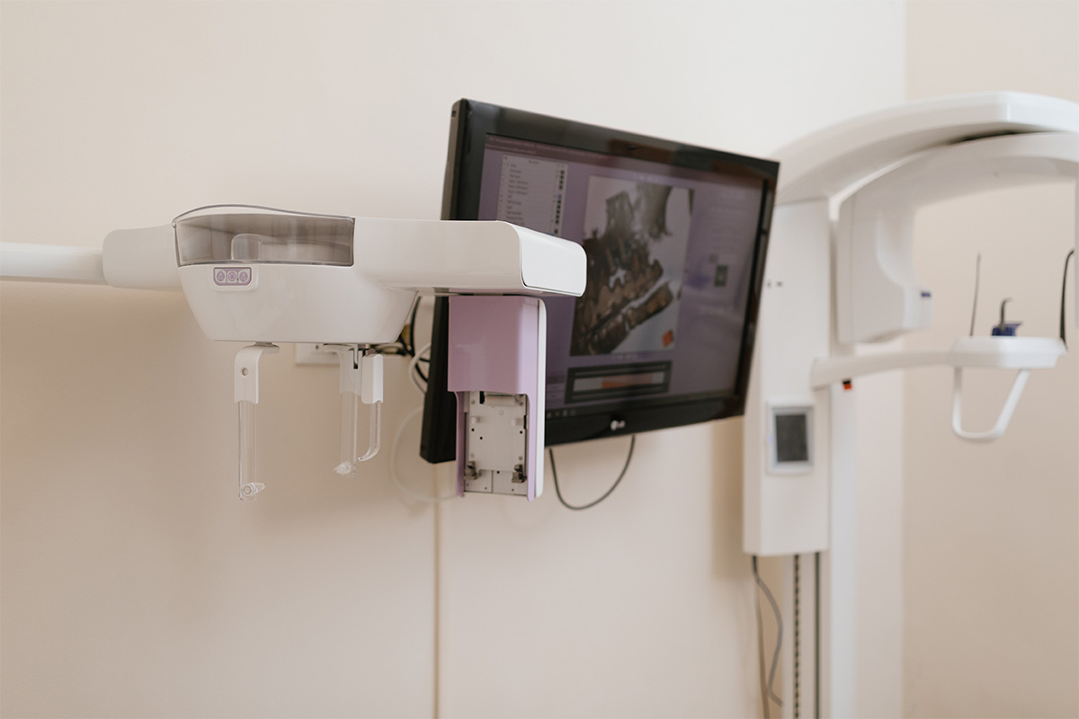 studio-dentistico-ancona-akhyari-urgenze odontoiatriche studio 126